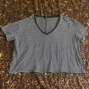 Forever 21 Black and White Cropped Striped V-Neck Tee